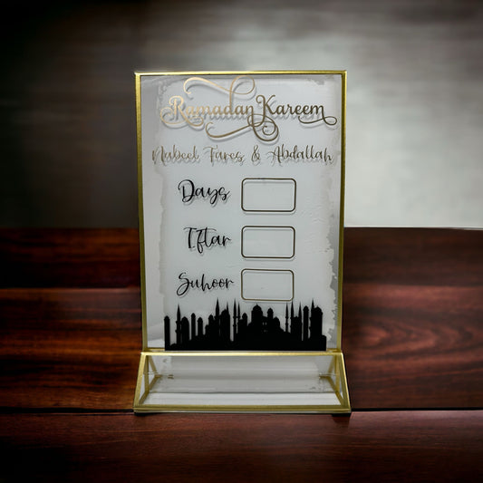 Personalised Ramadan Kareem Countdown Calendar with Gold frame